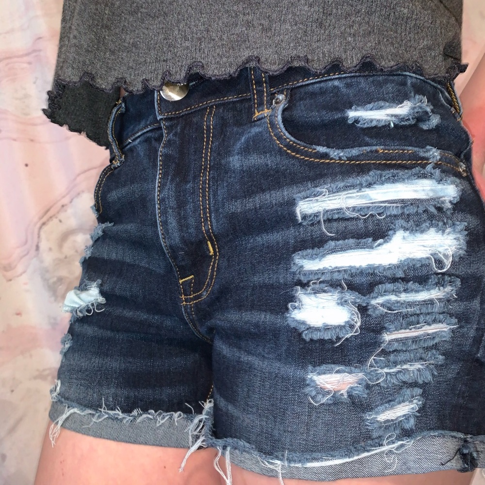 american eagle distressed denim shorts